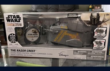 Star Wars - The Mandalorian 9" Remote Control Razor Crest, R/C Vehicle (NEW)