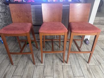 3 bar stools