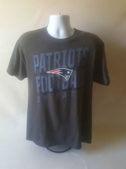 New England Patriots men's grey short sleeve T-shirt size large