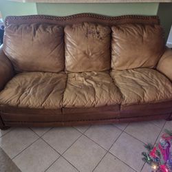 Free Couch Good Condition!
