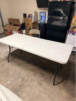 6-Foot Folding Table – Heavy Duty