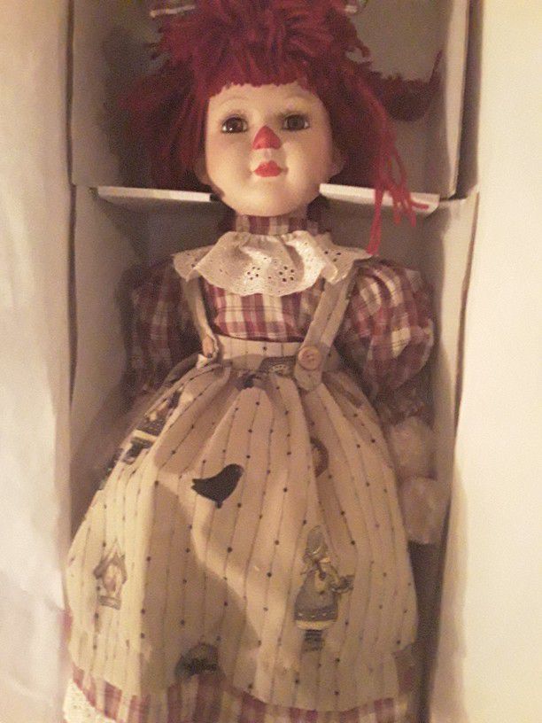 SEYMORE MANN RAGGEDY ANN AND ANDY PORCELAIN DOLLS NEW IN BOX
