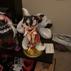 Ahri Collectible Figure  