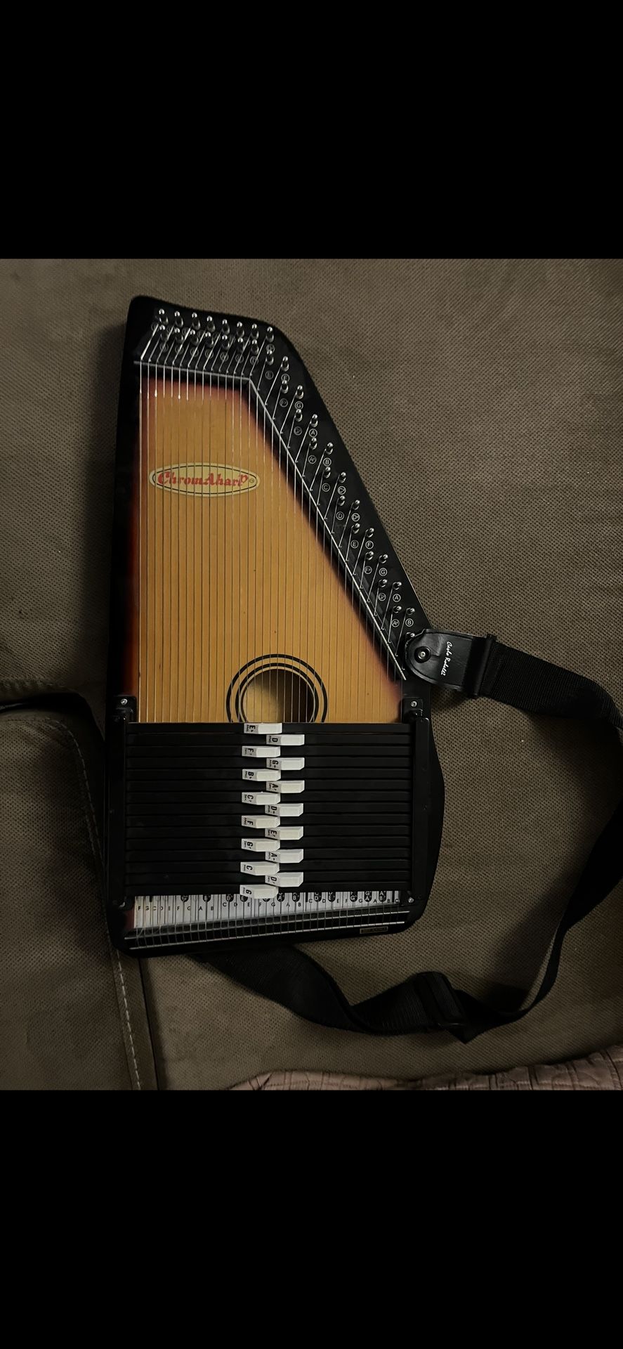 Chromaharp Autoharp With Strap