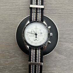 MoonSwatch Metal Case Mod - Mission to the Moonphase