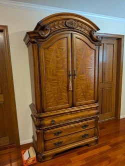 Wood bed frame set with dresser