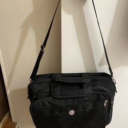 Maletín Para Computadora Dell En Bue Estado Para Lapto 