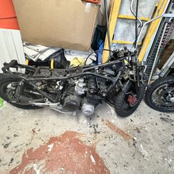 Honda CB 900 F Super Sport 1982 For Part Or Project 