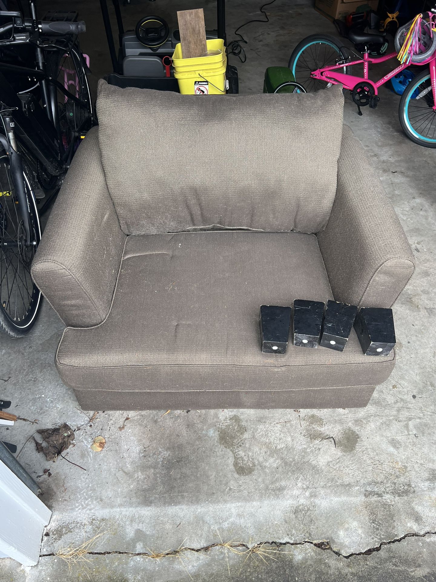 Free Chair