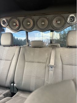 Speaker rack with 4 speakers