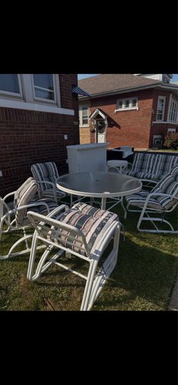 Patio set