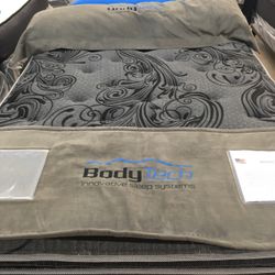 TAX SEASON SALE HAS ARRIVED! NEW KING MATTRESS SETS $189 AND UP! 12 MODELS UNDER $599! ONLY $39 DOWN! WE DELIVER!