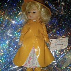 Eye Opening  Rain Figures Dolly Doll Tages Ot
