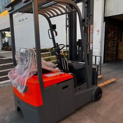 BRAND NEW ELECTRIC FORKLIFT