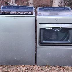 Whirlpool Washer And Dryer 