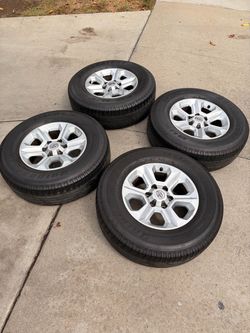 Toyota  rims 18 inch