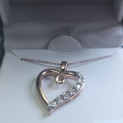 1/10 Ct. Diamond Open Heart Necklace