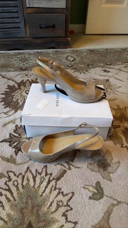 Zapatillas color beis