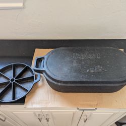 Cast Iron: Bayou Classic Oval Fryer W/ Griddle Lid