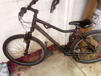 Black bikee