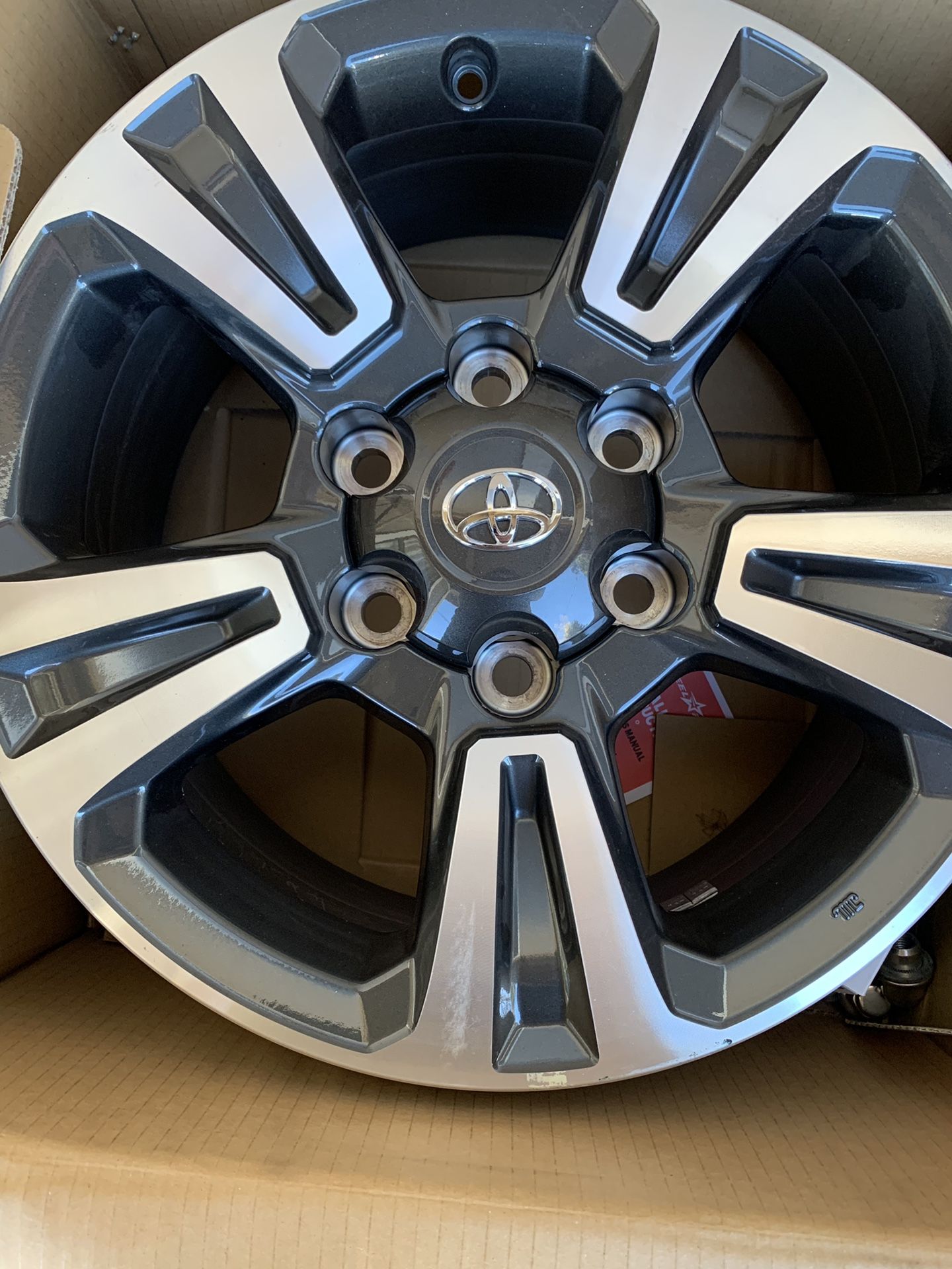 2017 Toyota Tacoma wheels