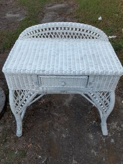 Wecker Table