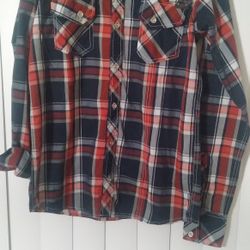 Oggi Men's Button Up  Shirt Size Small Red Plaid 