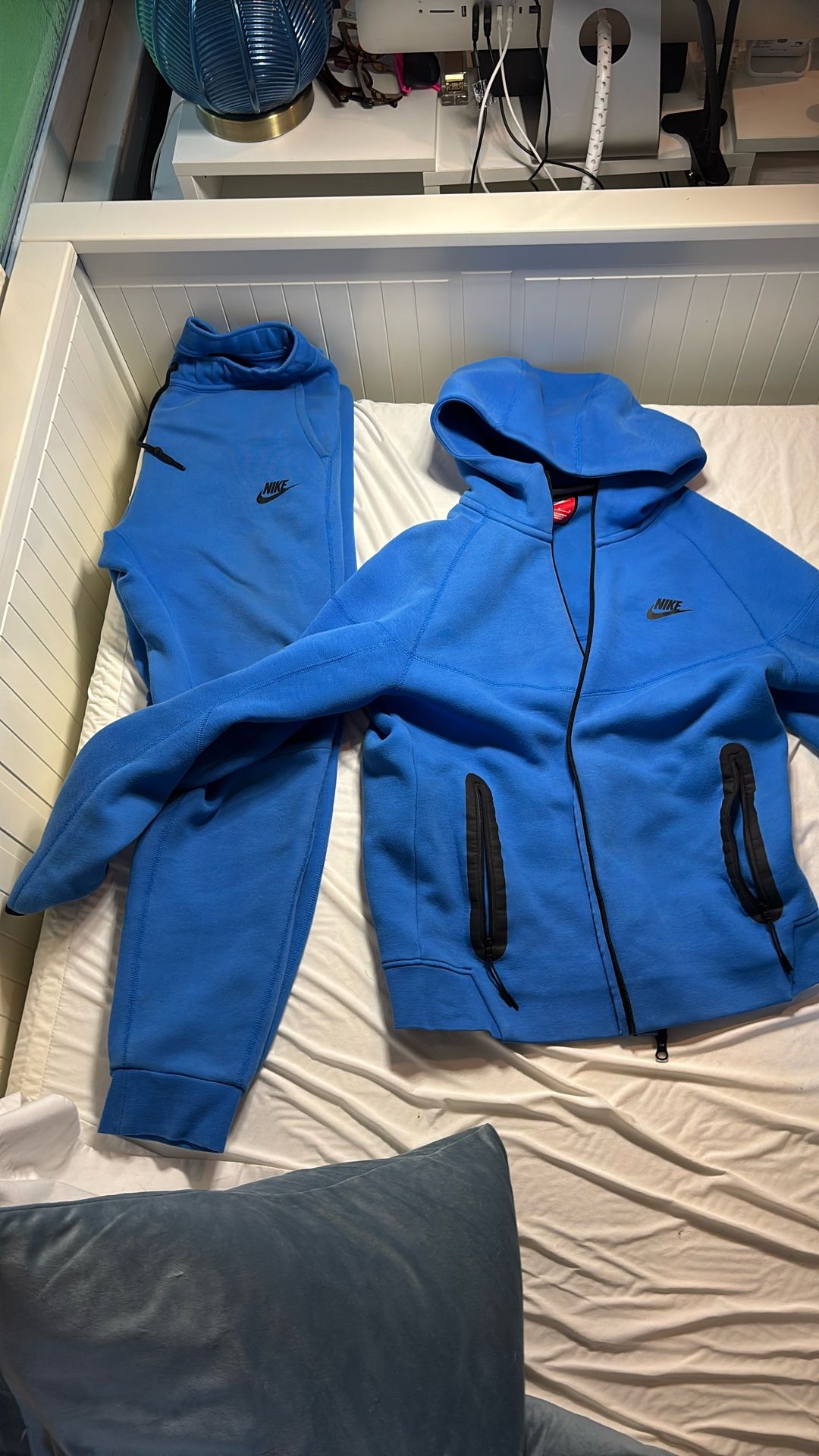 Nike Tech Blue (medium)