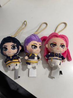 Kpop demon hunters plush clip on keychains