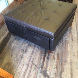 Exlarge Storage ottoman 38x38” 4 Drawers Total