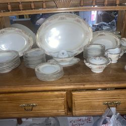 Vintage Noritake China (Occupied Japan) - 53-Piece Set with Floral & Gold Details