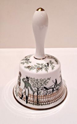 The Hammersly Annual Bell 1977 Bone China England Enchanted Spring S shawnf121 (1238) 100% positive Message $14.95or Best Offer $10.95 shipping Est. d