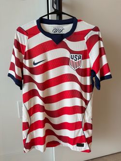 Nike men’s USA soccer jersey men’s small