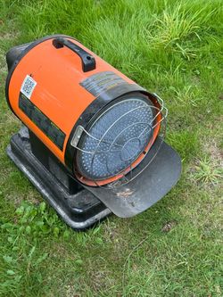 Dyna-Glo Pro seventy thousand BTU kerosene forced air heater.