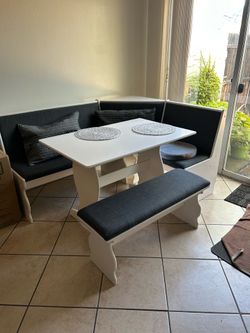 Breakfast Nook