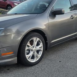 2012 ford fusion SE