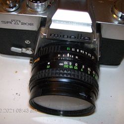 Buy: All 4 together, Minolta SRT 202, Chinon CP-7M macro Af-200 &AF-75-300and carrying begs