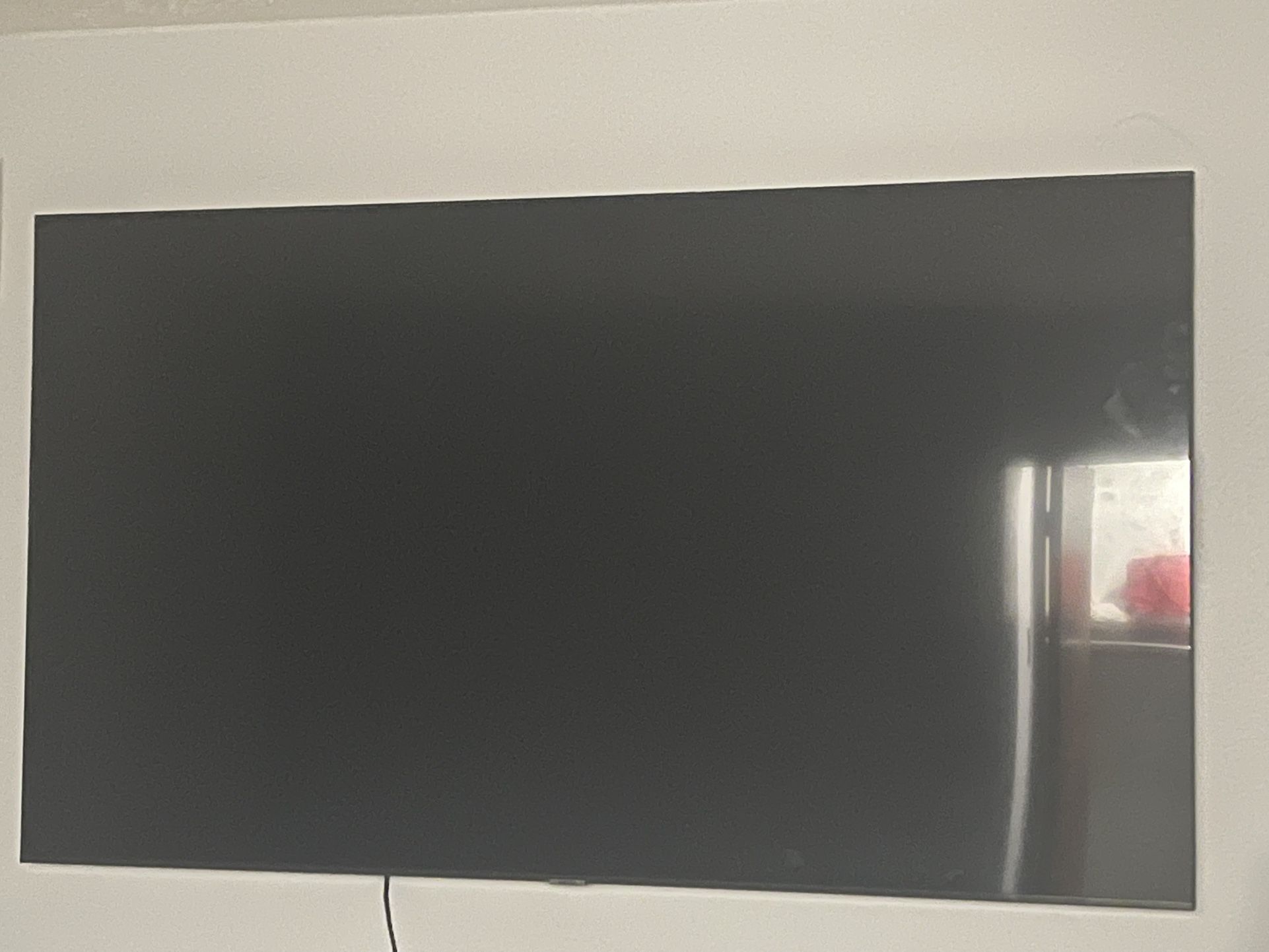SAMSUNG 65 INCH 7 SERIES NEWER MODEL 
