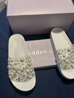 Madden Girl • Pearl Embellished Cream Sandals • 8