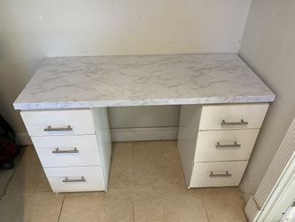 Manicure Table With 6 Drawers (not marble) 