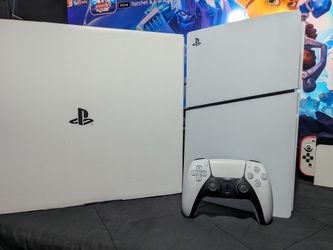 PS5 slim 1TB digital like new