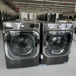 50% OFF-LG Mega Front Load Washer and Dryer Set-SCRATCH N DENT