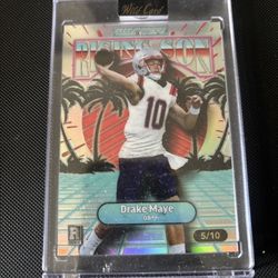 Drake Maye Football Card
