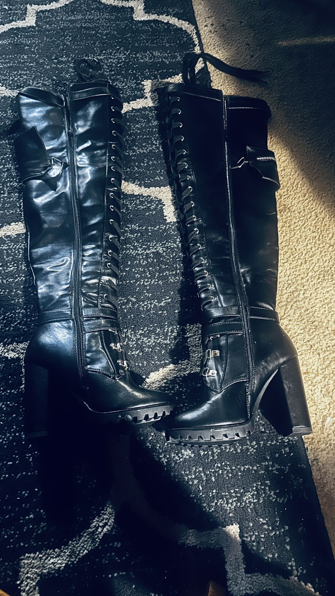 Super Cute Over The Knee Black Leather Boots