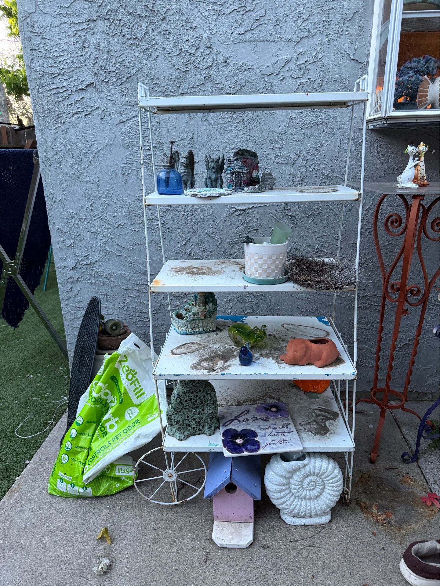 Plants pots and stands