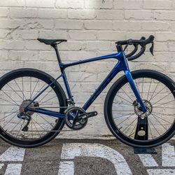 2021 Giant Defy Advanced Pro1 Medium  Ultegra Di2 w/ power meter