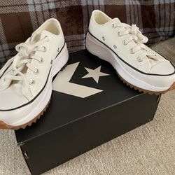 Converse Chick Taylor Sneakers Unisex