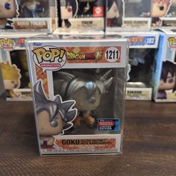 UI Goku w/ Kamehameha! Exclusive