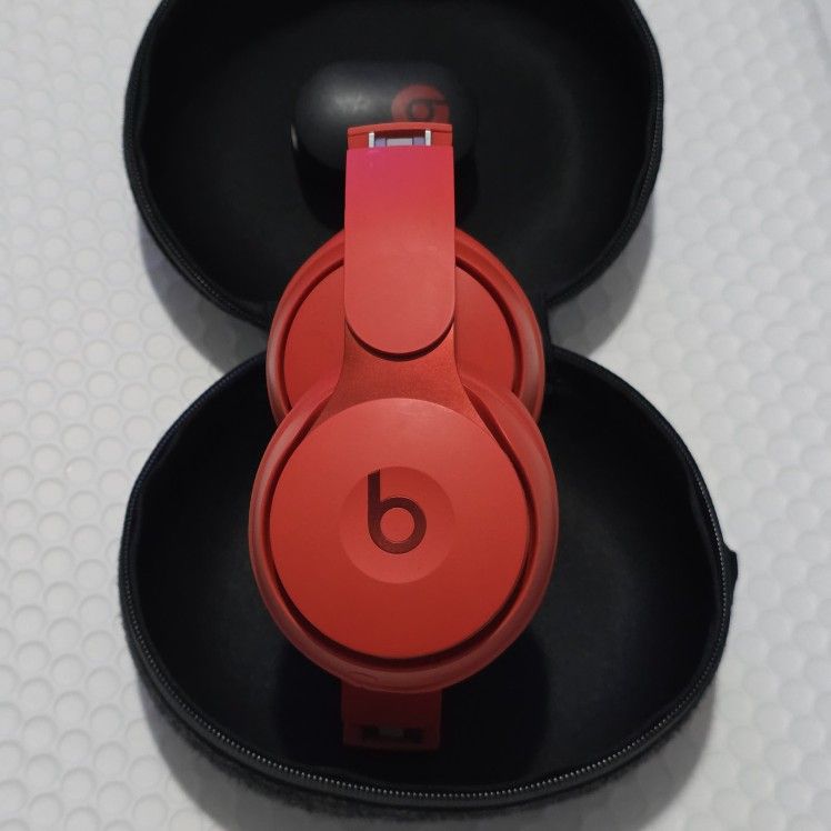Beats by Dr. Dre Solo Pro (A1881) Noise Cancelling Bluetooth Headphones - Red