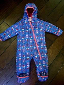Patagonia baby snowsuit/bunting